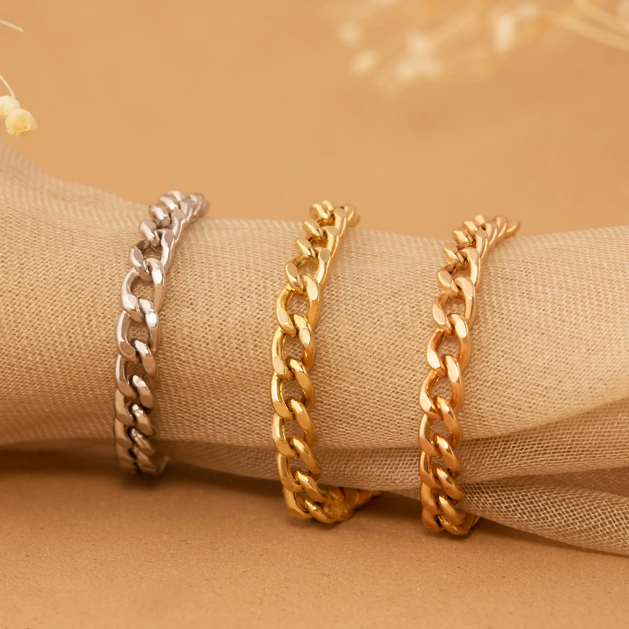 14k Gold Cuban Chain Ring - 3 mm, Mira SARAHELISE