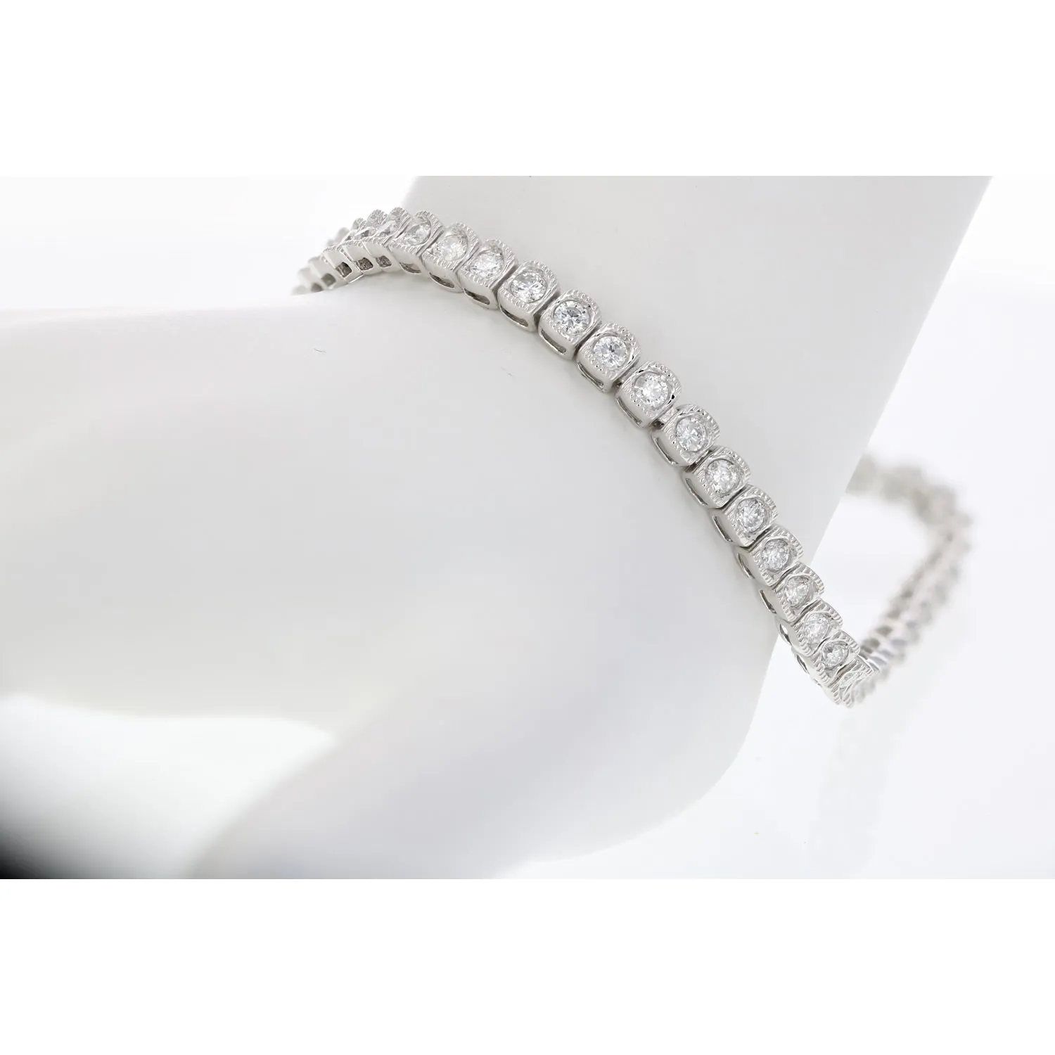 4 cttw SI2-I1 Diamond Bracelet 14K White Gold Cushion with Milgrain 7 Inch
