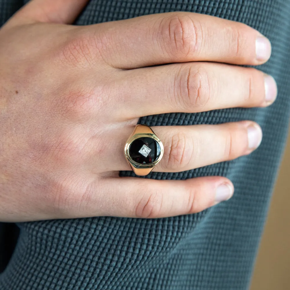 9ct Yellow Gold Black Onyx and Diamond Gents Ring Shiels