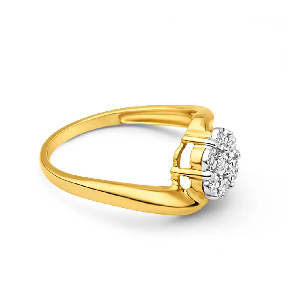 9ct Yellow Gold Diamond Ring Set With 7 Brilliant Cut Diamonds Shiels