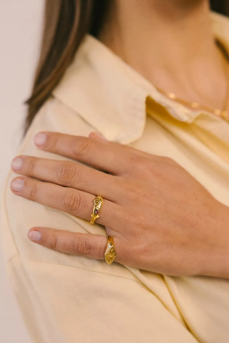Azulejo Pinky Ring Gold Plated Wildthings Collectables