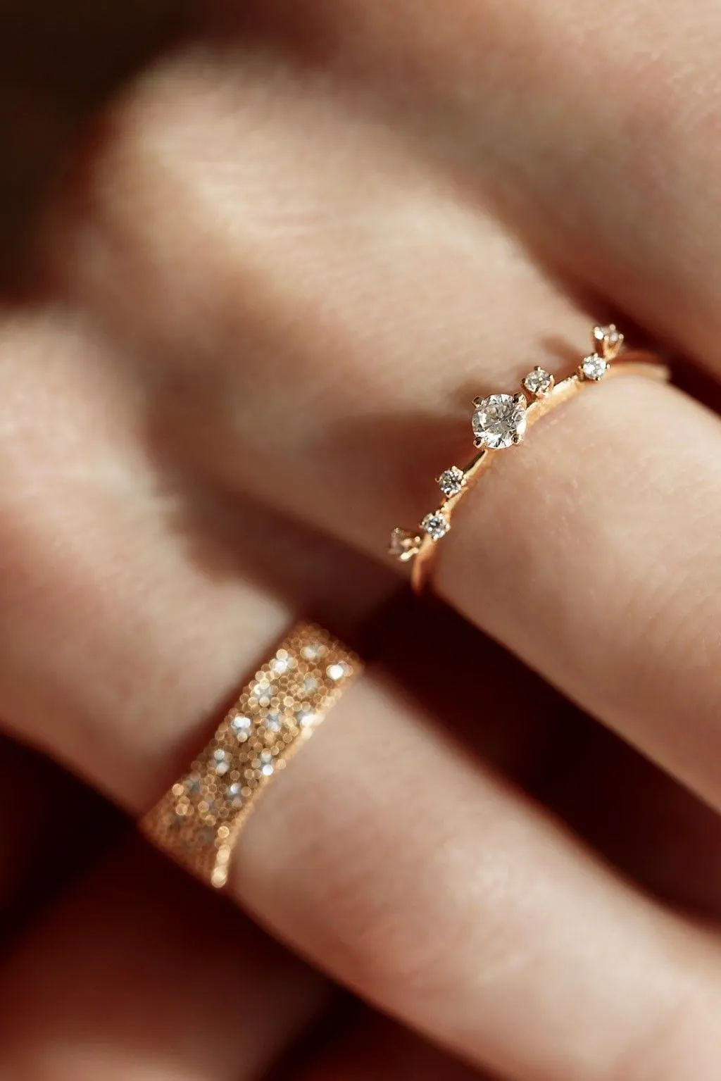 Big Très-Or 18K Gold Ring w. Diamonds
