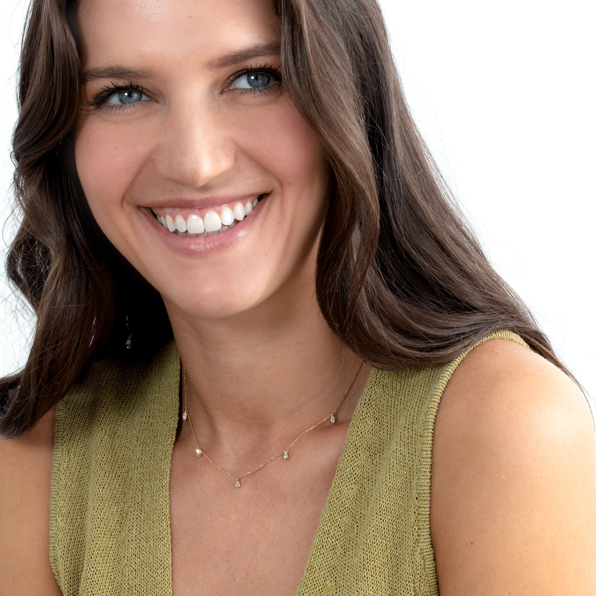 Dainty Gold Necklace with Pear Set Diamonds, Felice SARAHELISE