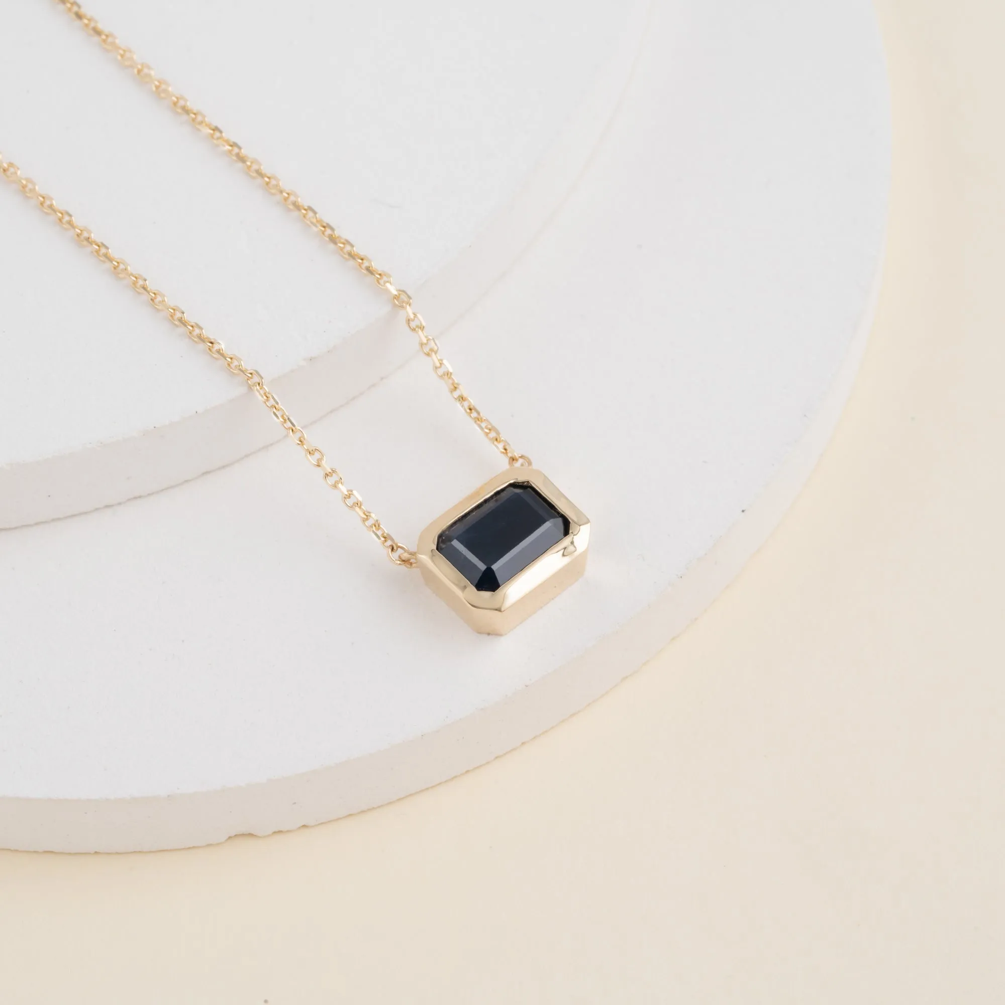 Dark Blue Sapphire Necklace, Luisa SARAHELISE