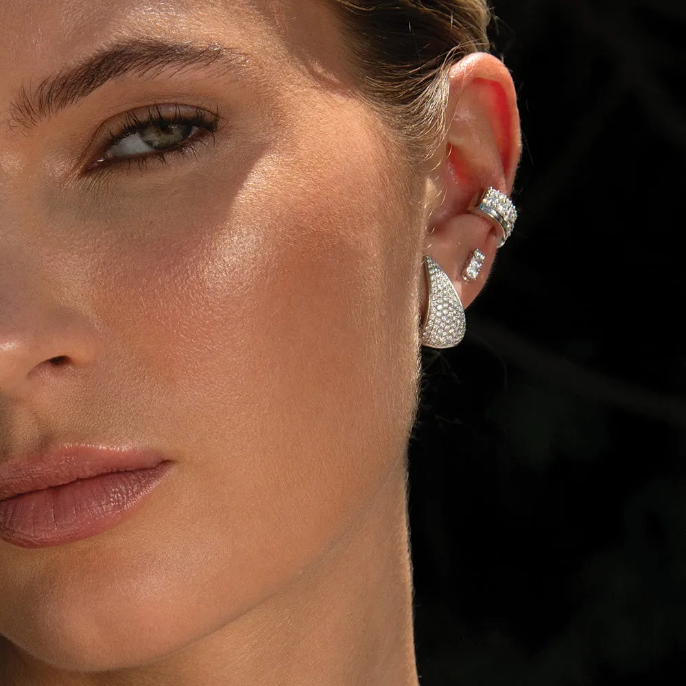DIAMOND CLAW EARRINGS Anita Ko