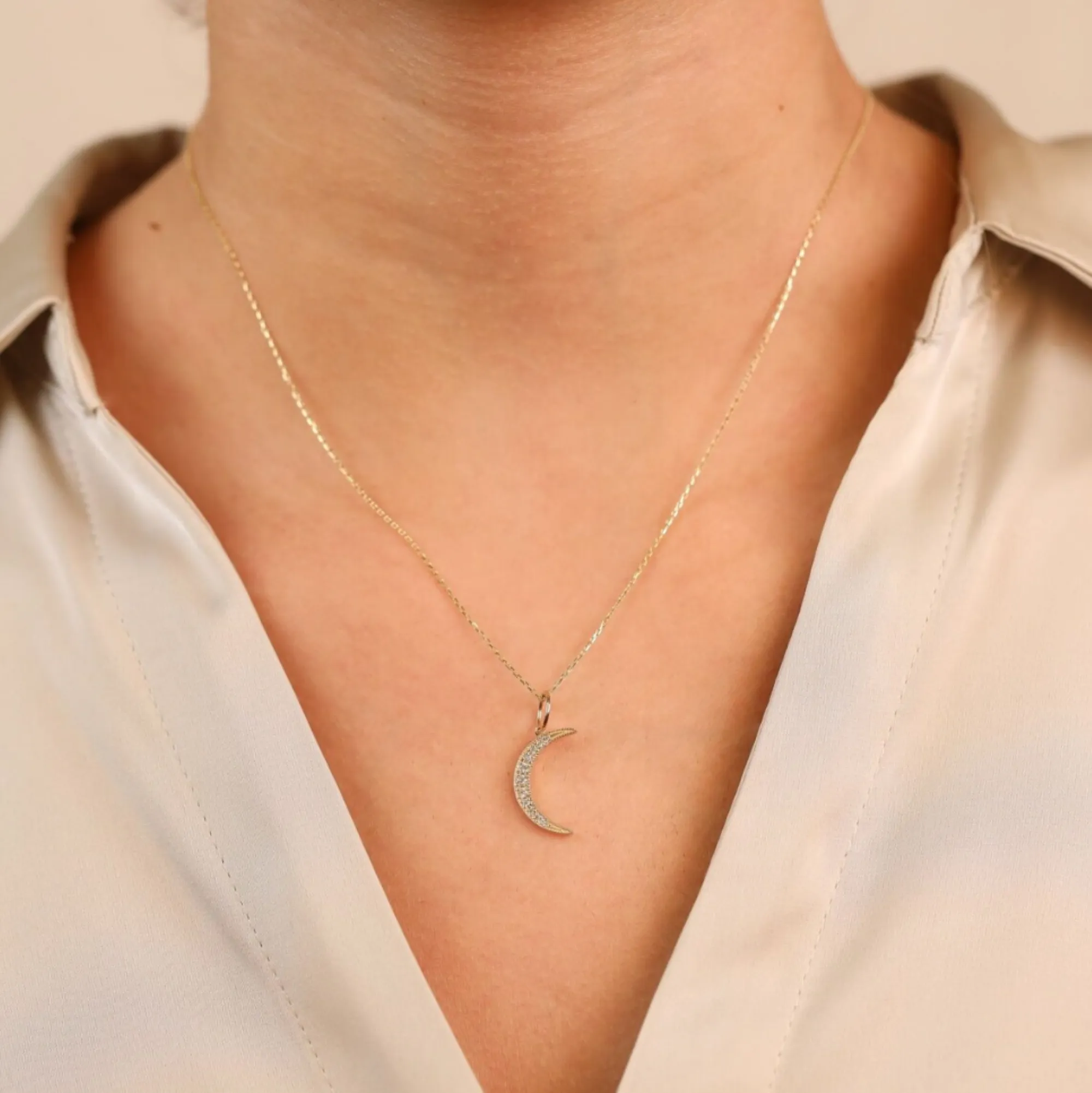 Diamond Moon Charm, Aubree SARAHELISE
