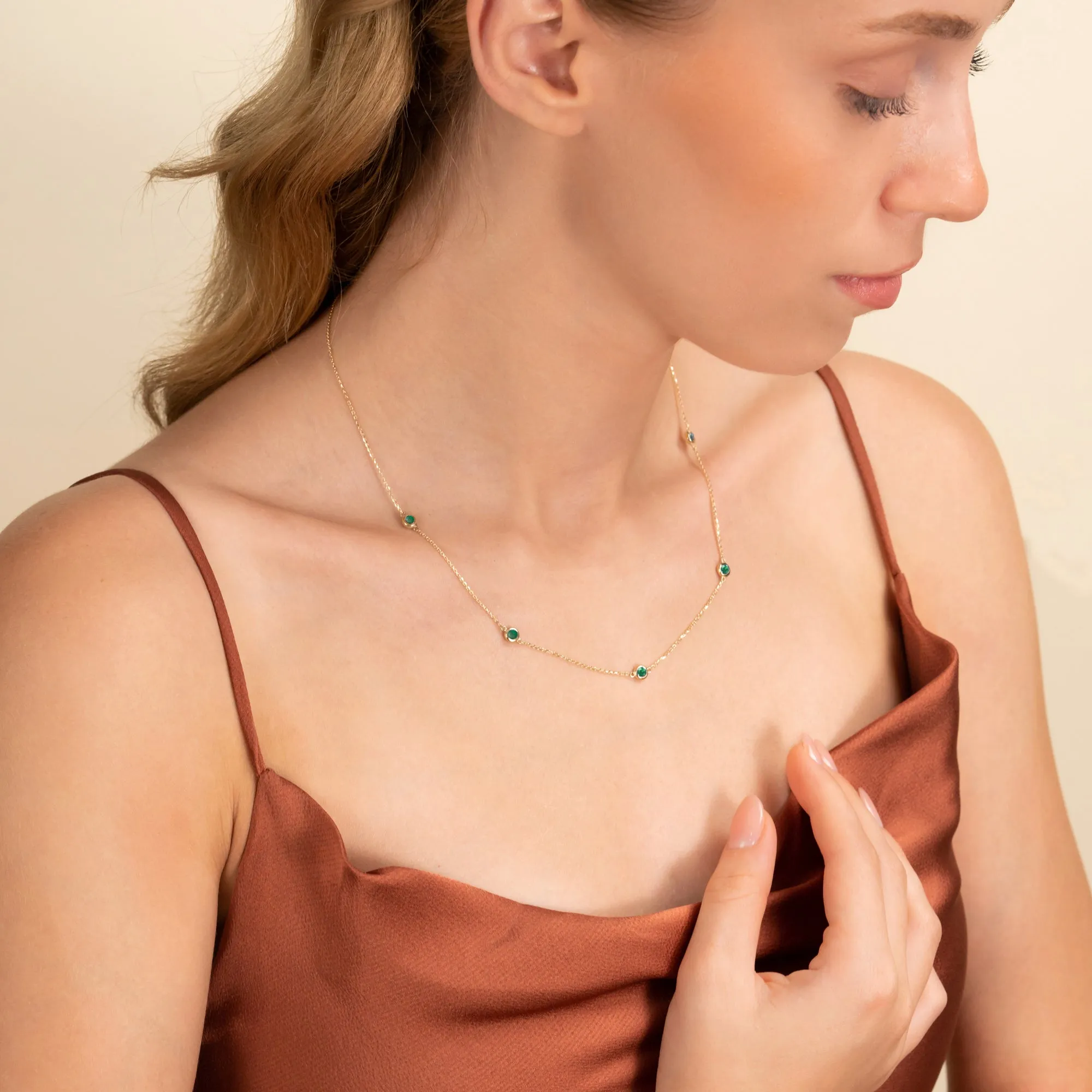 Emerald Station Necklace, Gwen SARAHELISE