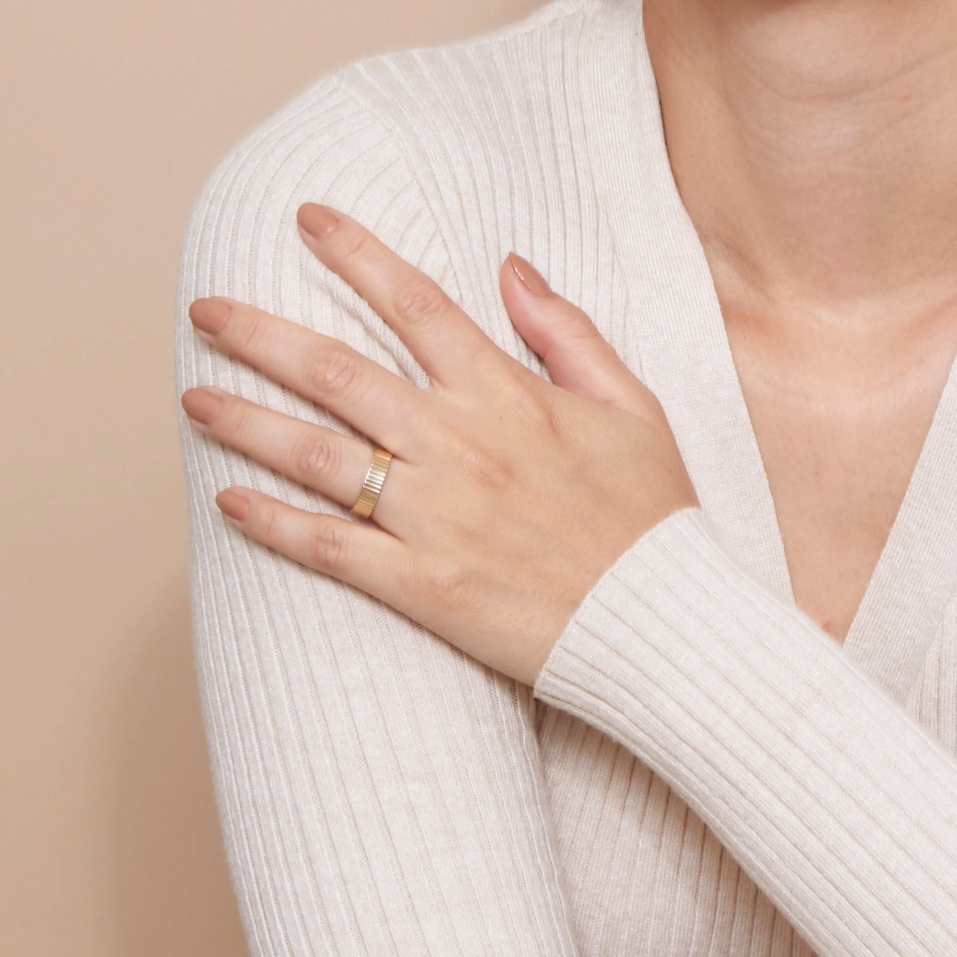 Gold Ribbed Band, Scottie SARAHELISE