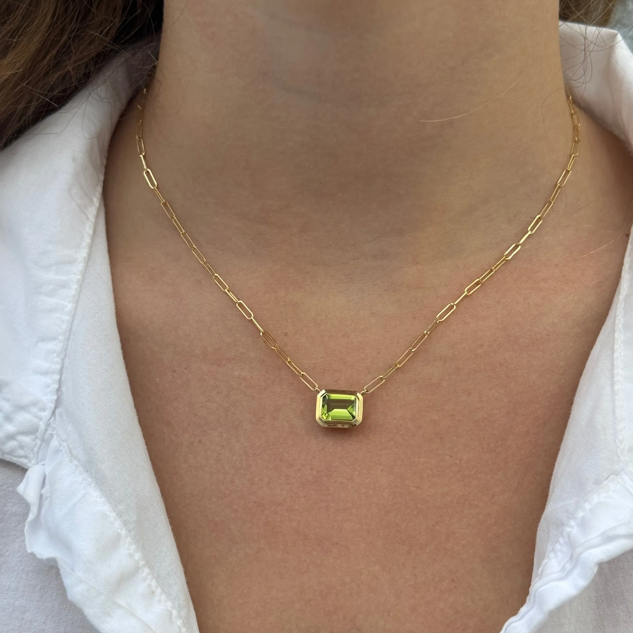 Goshwara Emerald-Cut Peridot 18K Gold Pendant Necklace Croghans