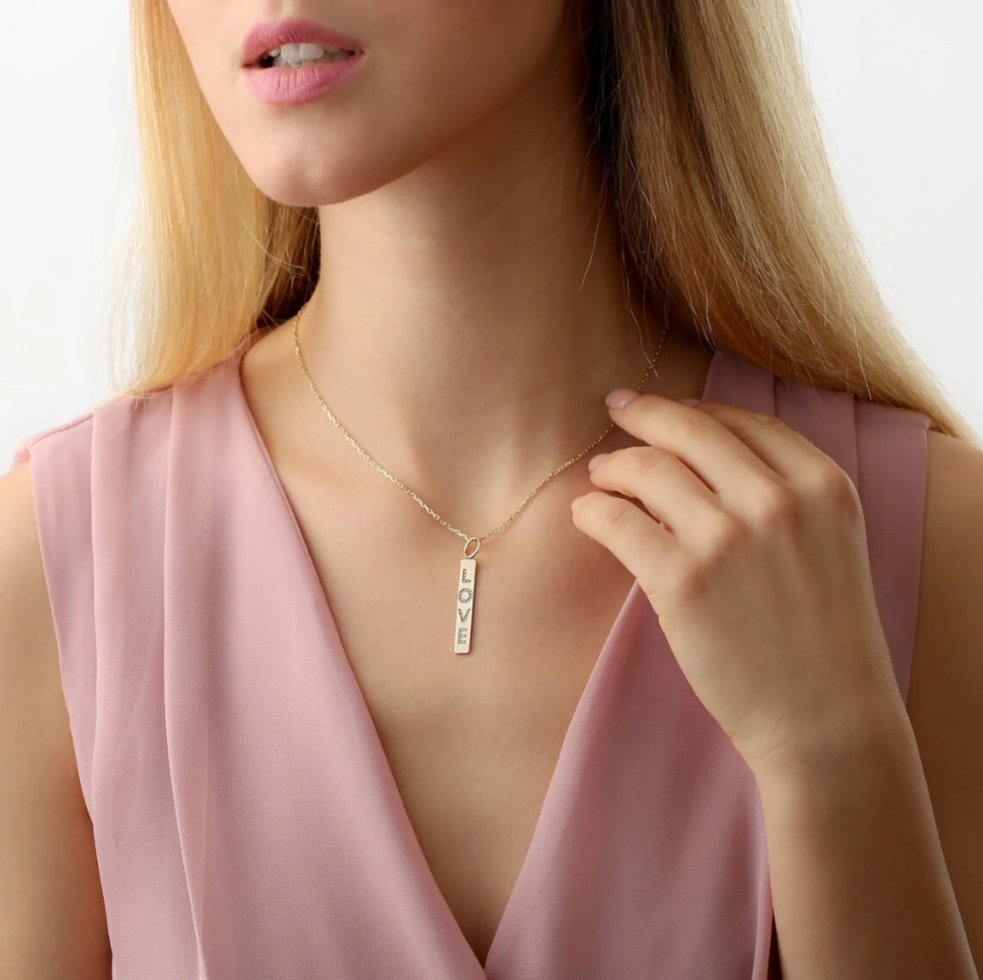 LOVE Diamond Bar Charm, Sierra SARAHELISE