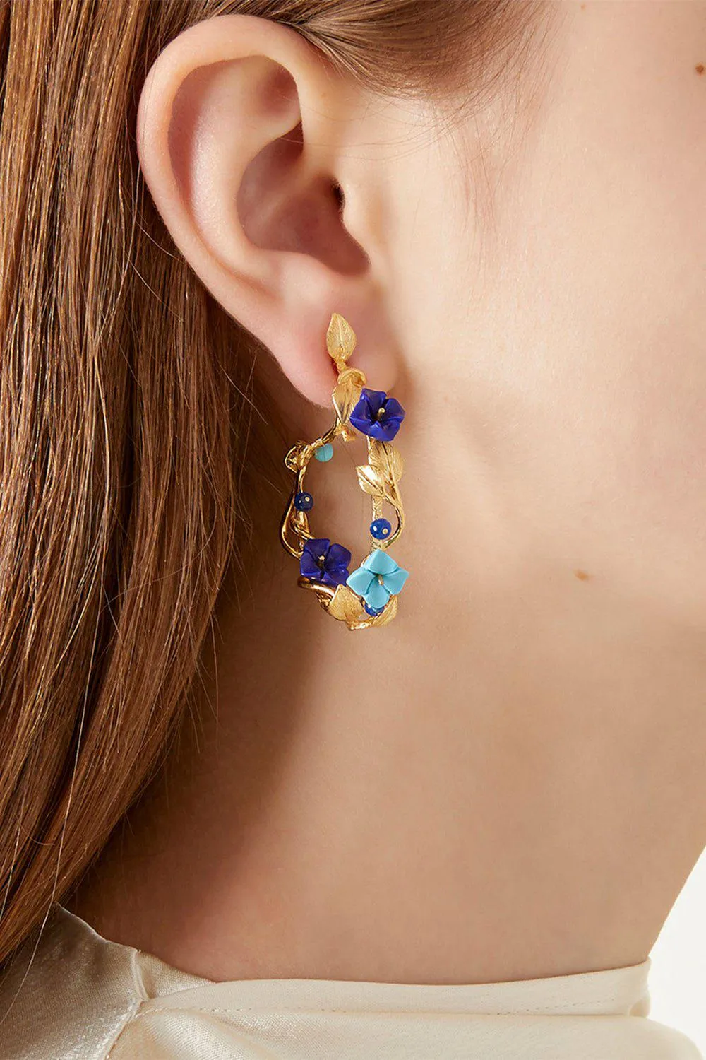 Mini flower Whirl Earrings