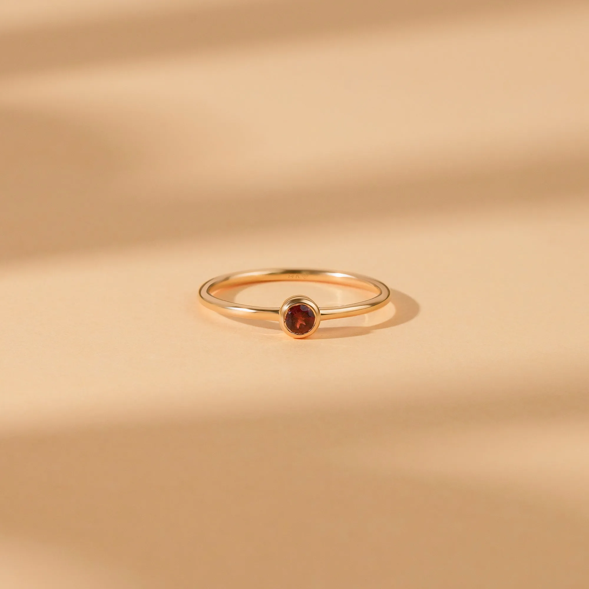 Natural Garnet Bezel Ring, Vienna SARAHELISE