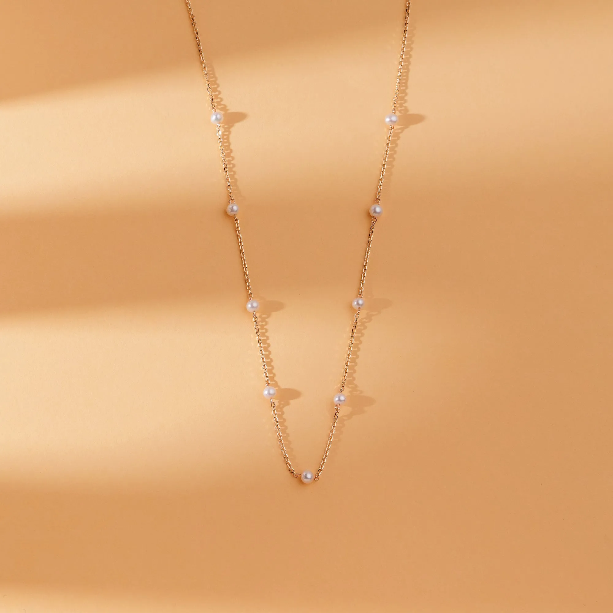 Pearl Station Necklace, Perla SARAHELISE
