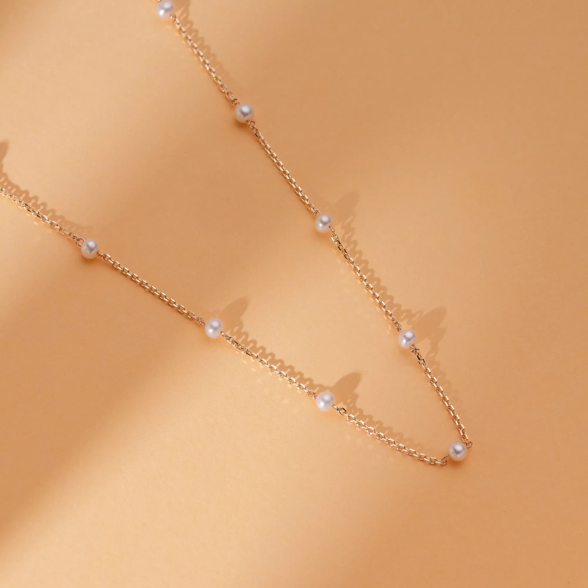 Pearl Station Necklace, Perla SARAHELISE