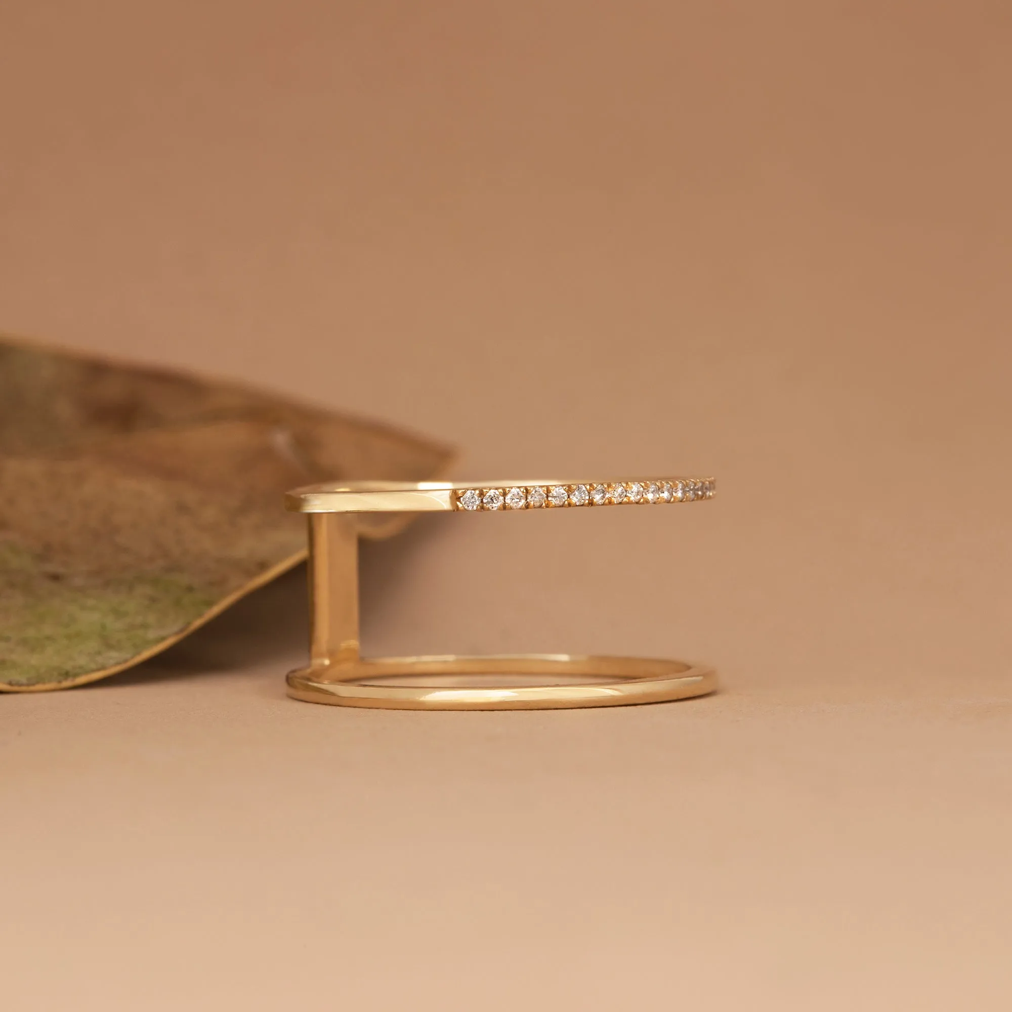 Plain and Diamond Line Ring, Makenna SARAHELISE