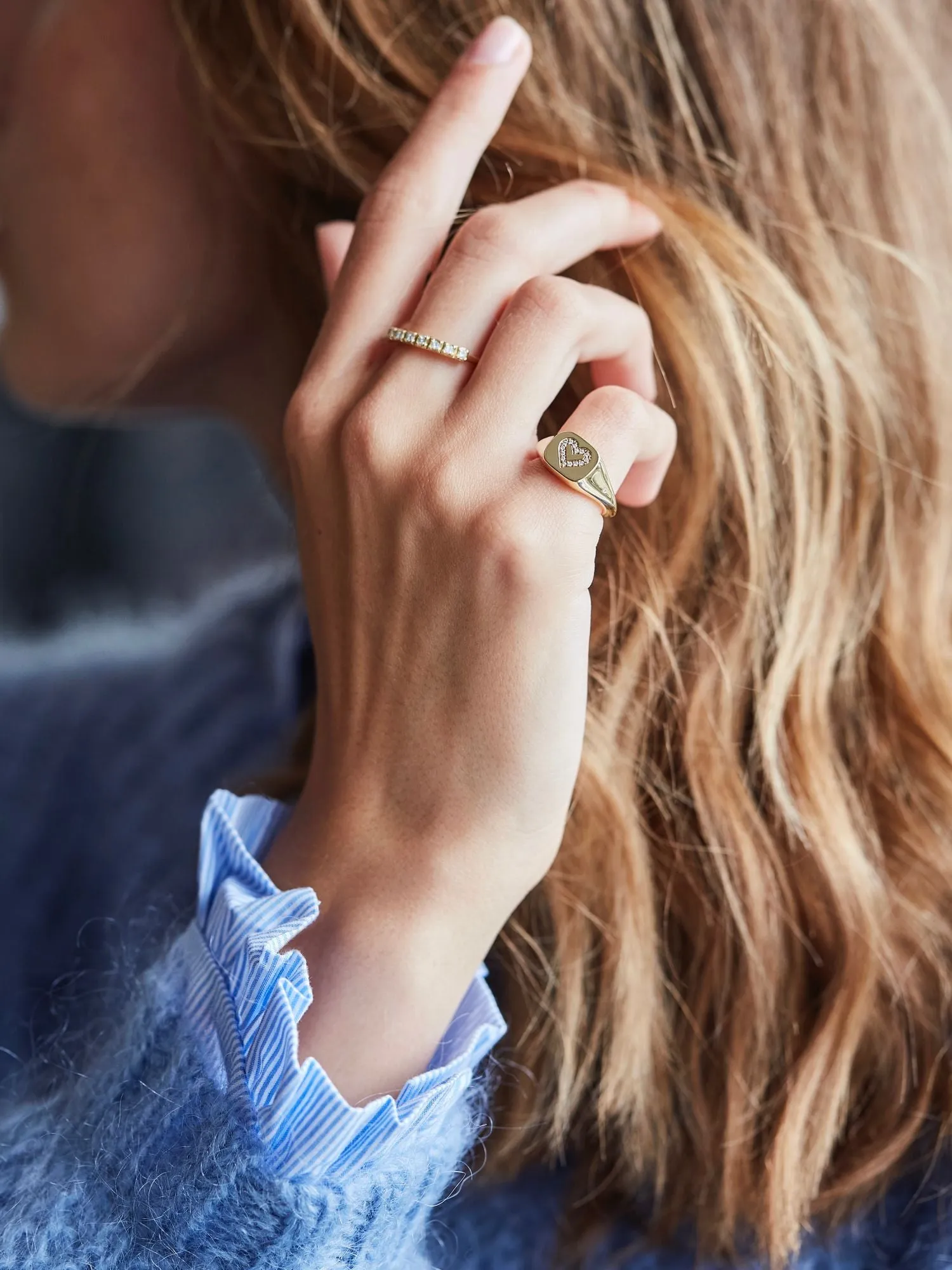 Rock Classic Aligned 18K Gold Ring w. Diamonds