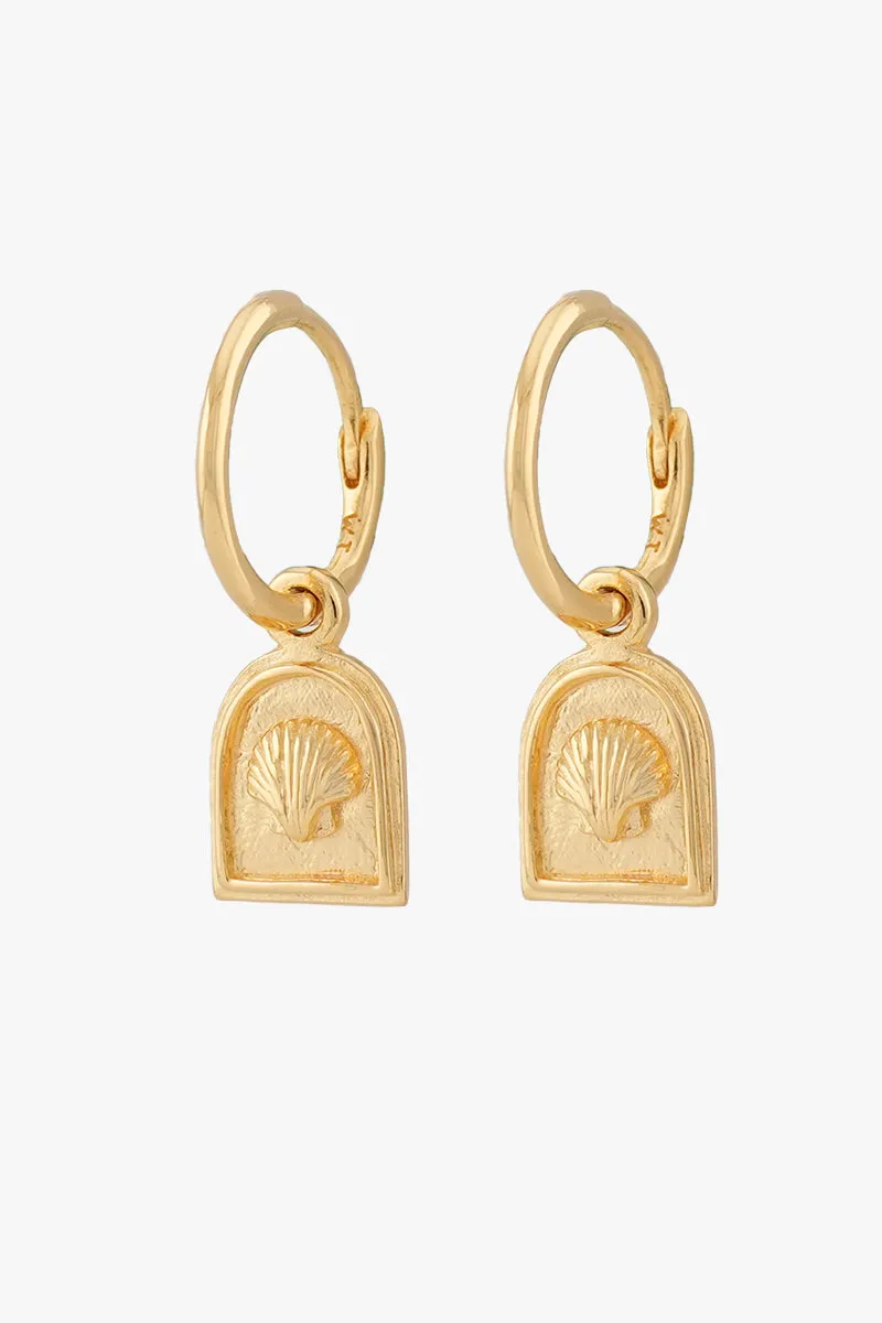 Scallop Medallion Hoop Gold Plated Wildthings Collectables
