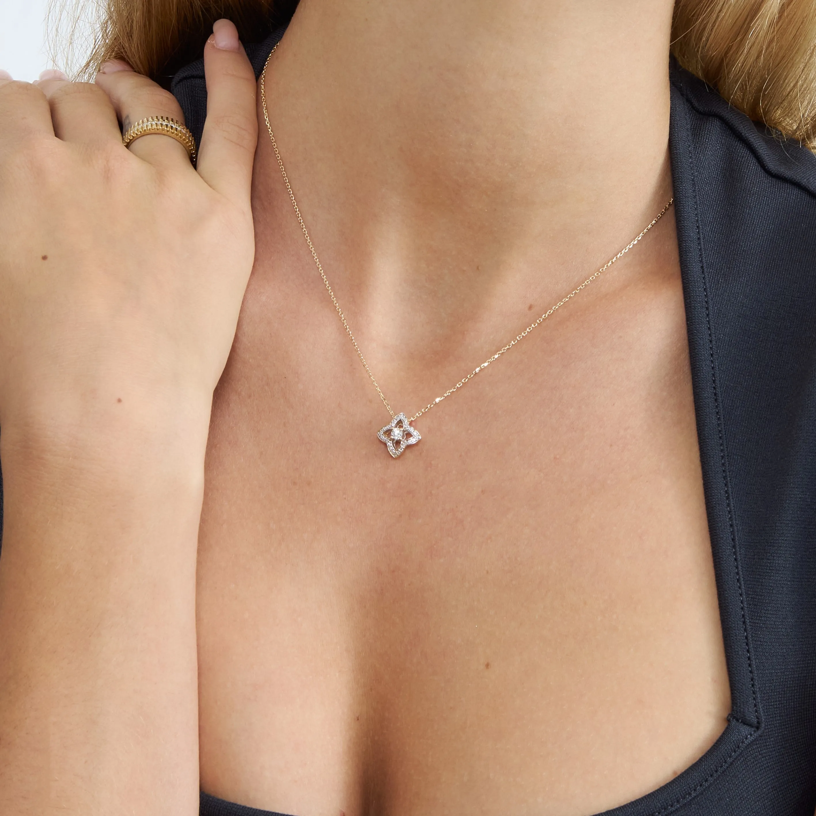 White Diamond Clover Necklace, Nancy SARAHELISE