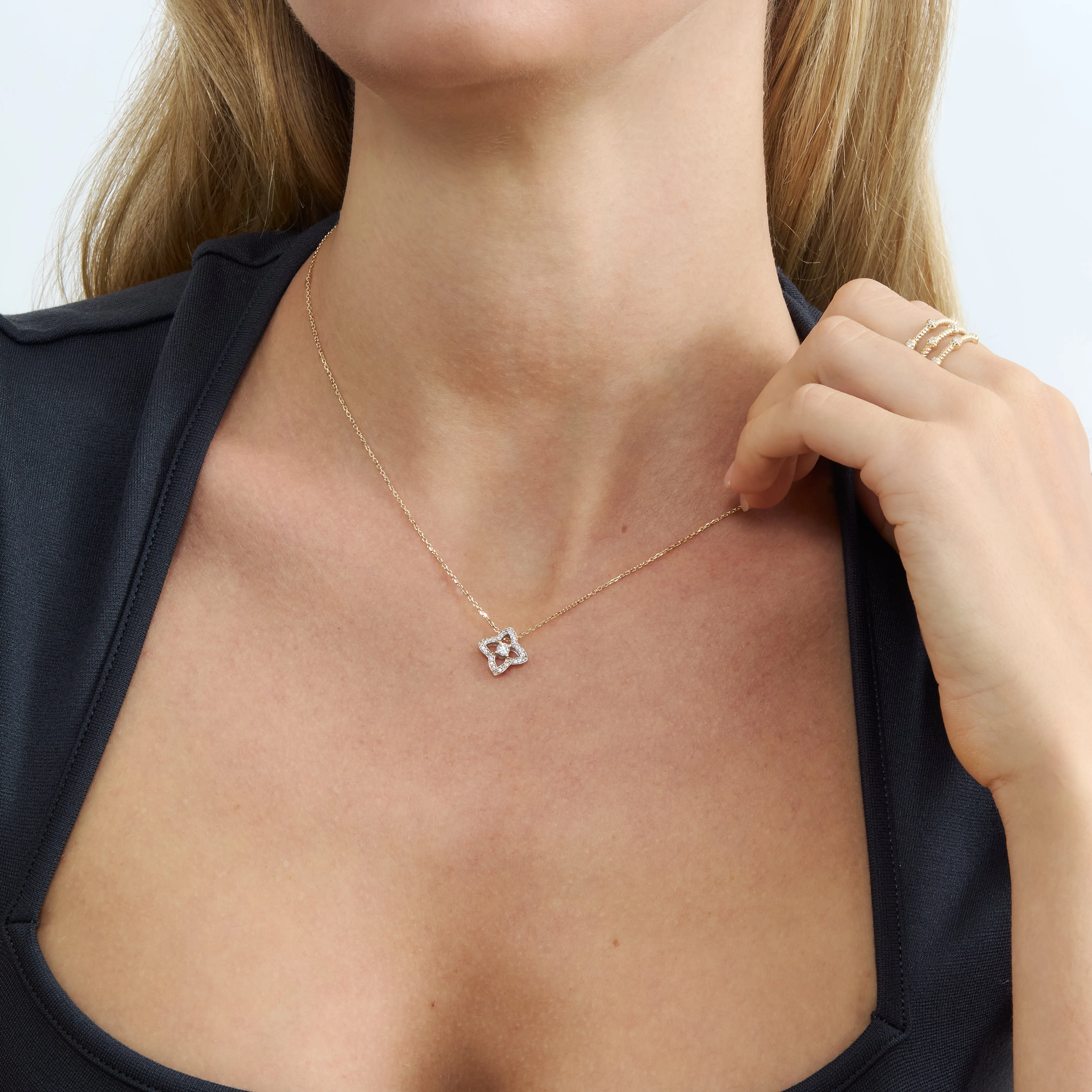 White Diamond Clover Necklace, Nancy SARAHELISE
